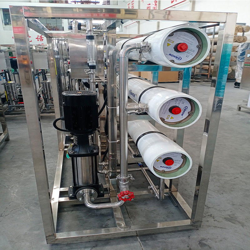 Sistema de ósmosis inversa 3T/h controlado por PLC para el tratamiento industrial de agua potable