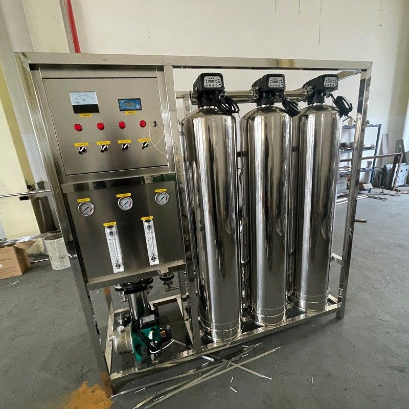 1 de los componentes principales Tipo de recipiente Sistema de agua potable por ósmosis inversa en caja de madera