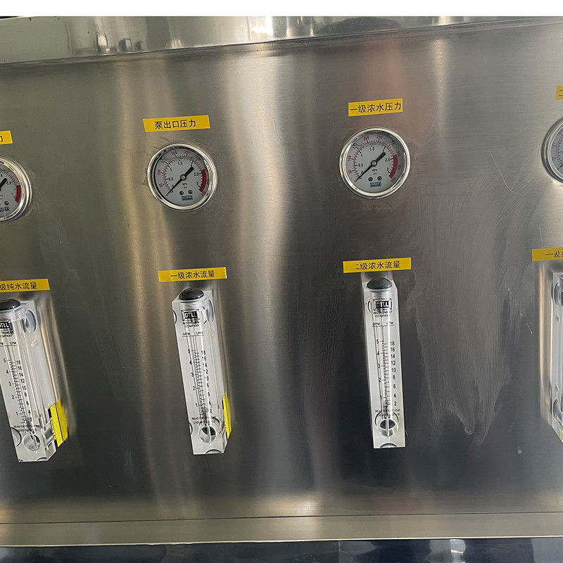 1 de los componentes principales Tipo de recipiente Sistema de agua potable por ósmosis inversa en caja de madera