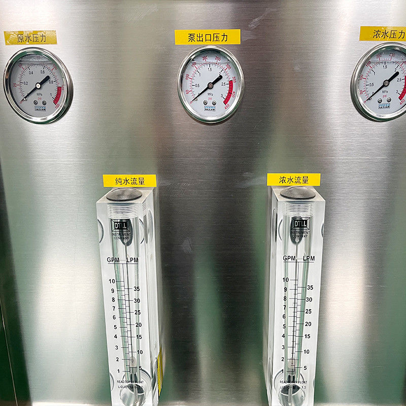 1000LPH RO Sistema de purificación de agua por ósmosis inversa para la planta de máquinas de tratamiento de 3 botellas