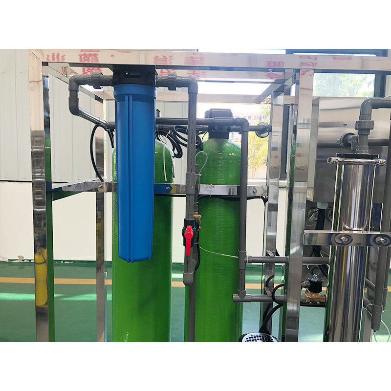 500LPH Sistema de tratamiento de filtros de agua potable RO industrial comercial en caja de madera