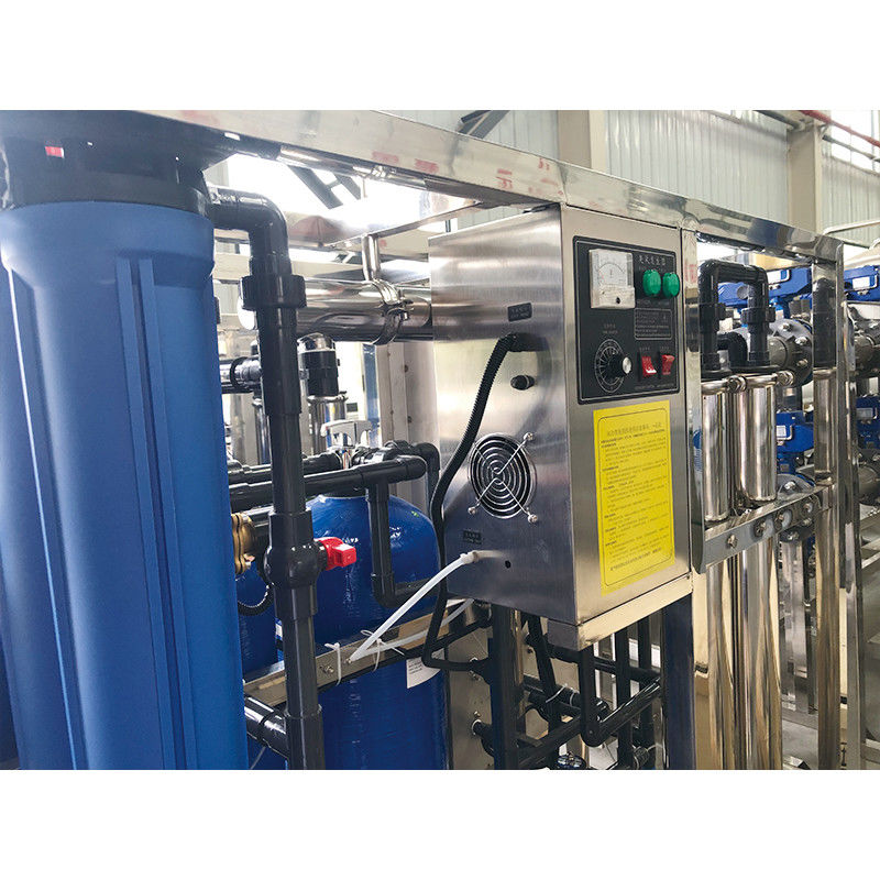 Temperatura del agua 10-40C Sistema de ósmosis inversa para el tratamiento completo del agua de la línea de embotellado