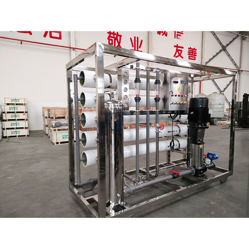 Equipo de tratamiento de agua RO totalmente automático de 10000L para la producción de agua pura desionizada