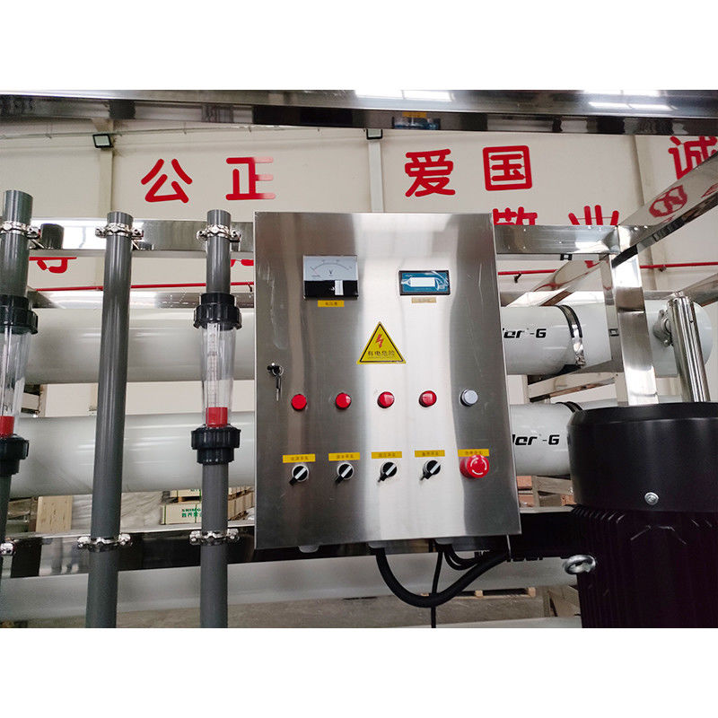 Equipo de tratamiento de agua RO totalmente automático de 10000L para la producción de agua pura desionizada
