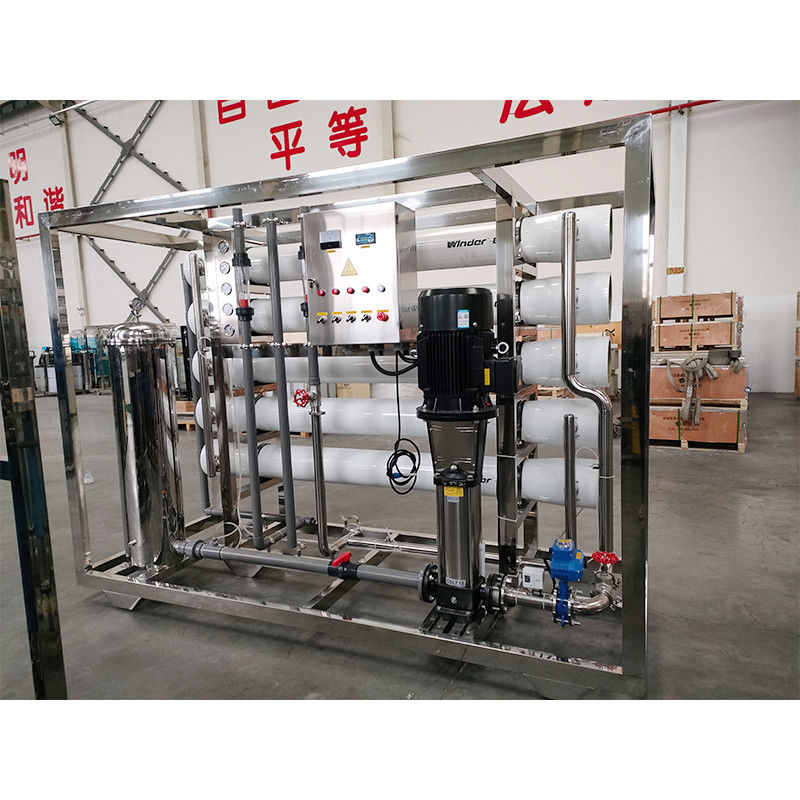 Equipo de tratamiento de agua RO totalmente automático de 10000L para la producción de agua pura desionizada