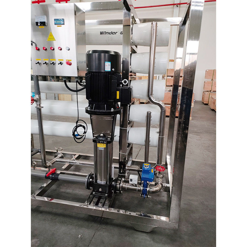 Equipo de tratamiento de agua RO totalmente automático de 10000L para la producción de agua pura desionizada